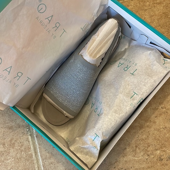 Silver sandals - Picture 2 of 4